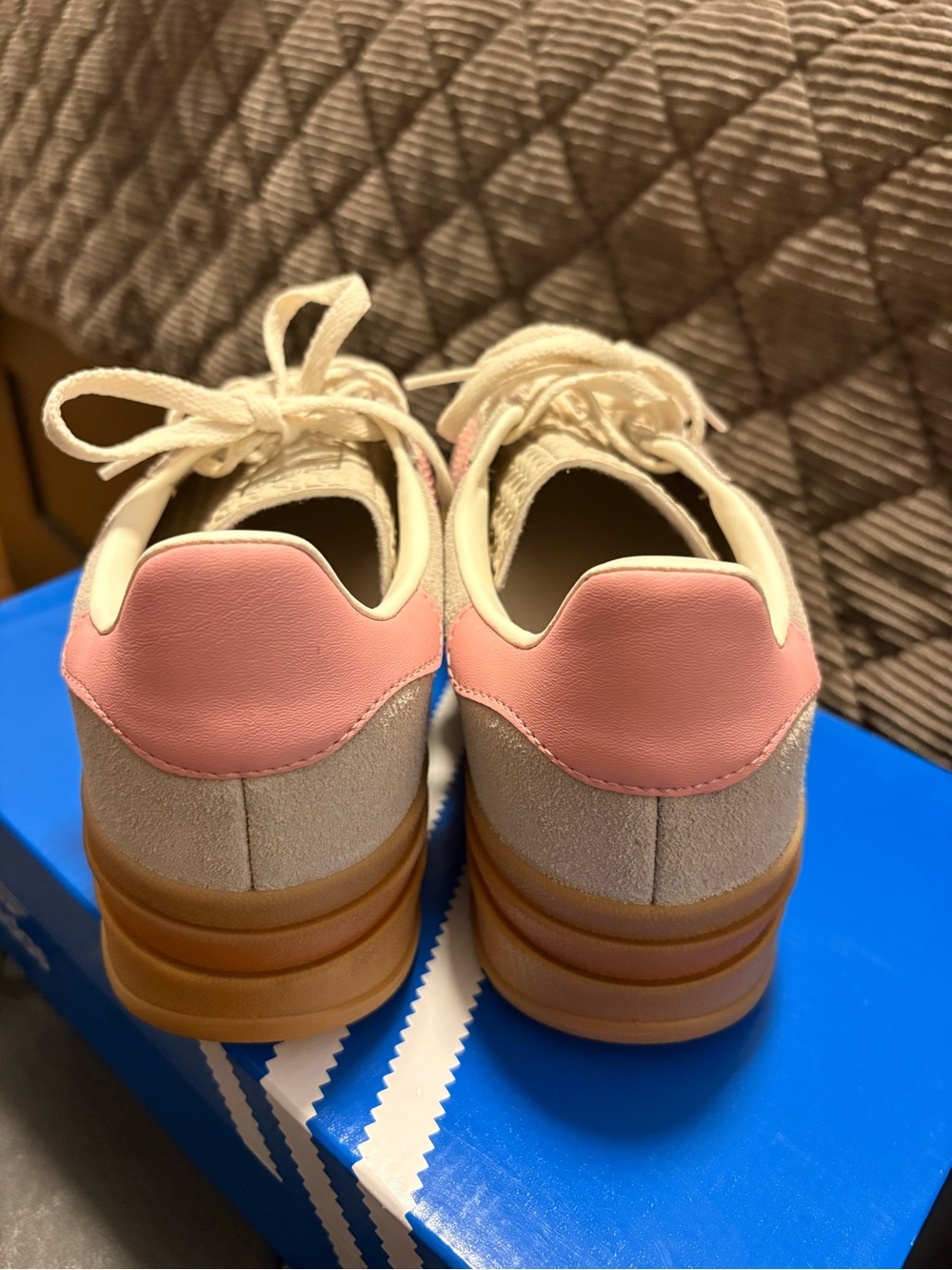 adidas Beige Suede Sneakers with Pink Stripes and Gum Sole 6.5 youth 8 in woman. - Picture 3 of 4